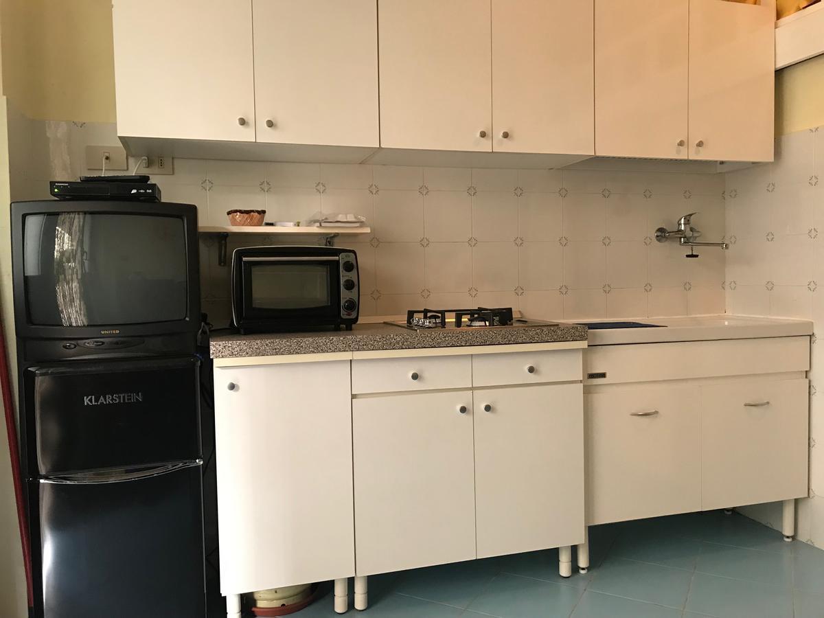 Flat Low Cost Sperlonga Luaran gambar